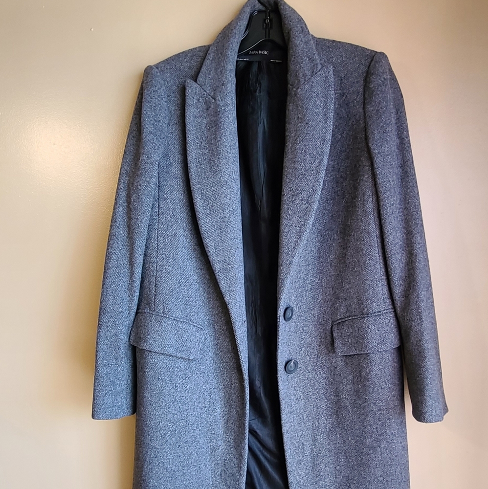 Zara Coat - Picture 2 of 16
